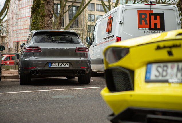 Porsche 95B Macan Turbo