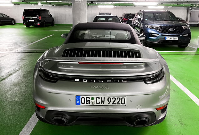 Porsche 992 Turbo Cabriolet