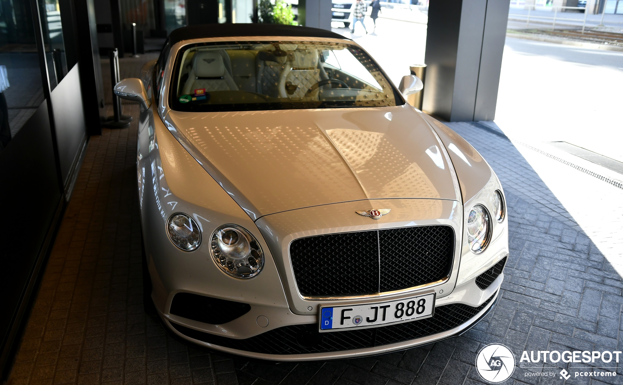 Bentley Continental GTC V8 2016