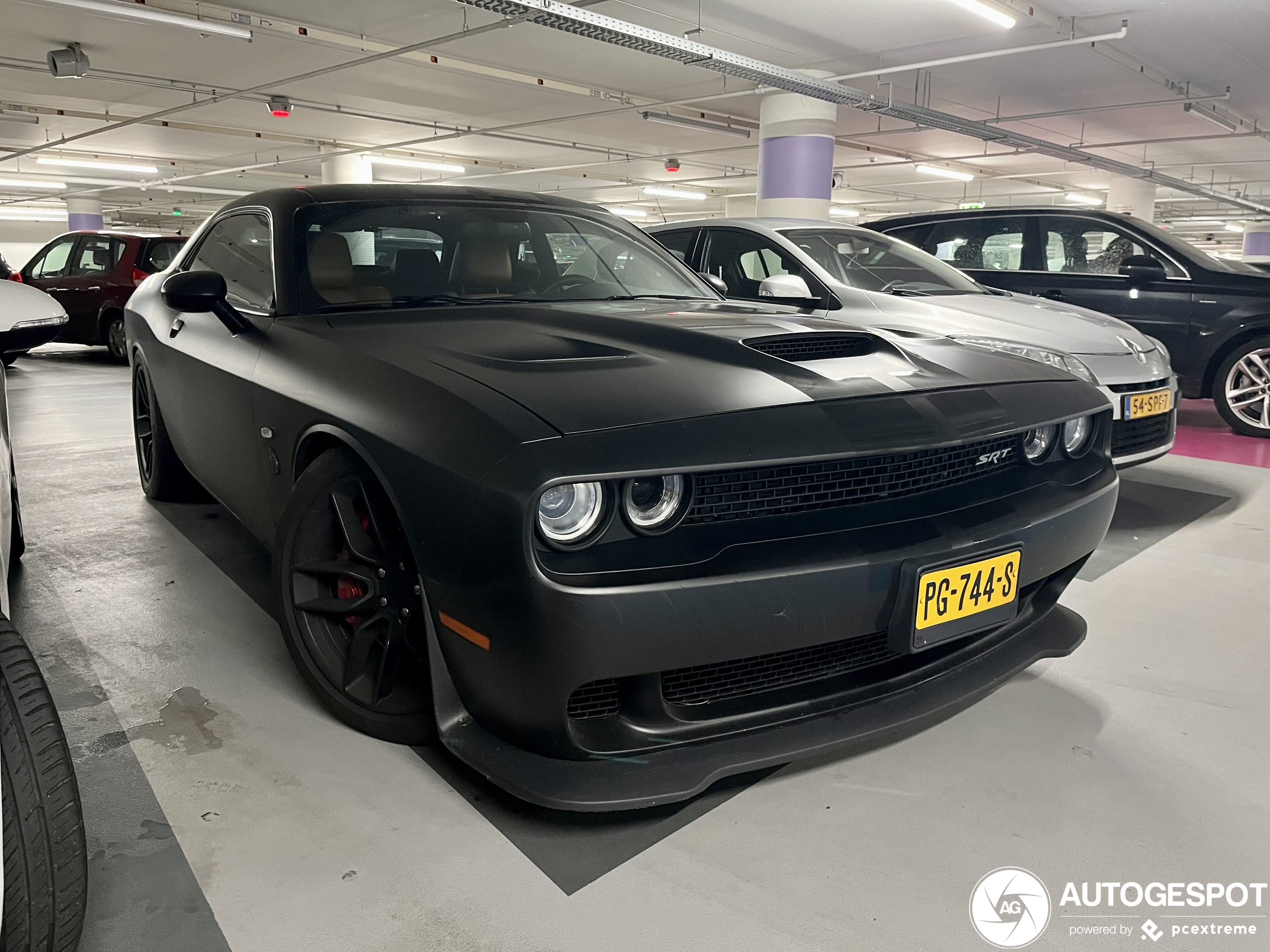 Dodge Challenger SRT Hellcat