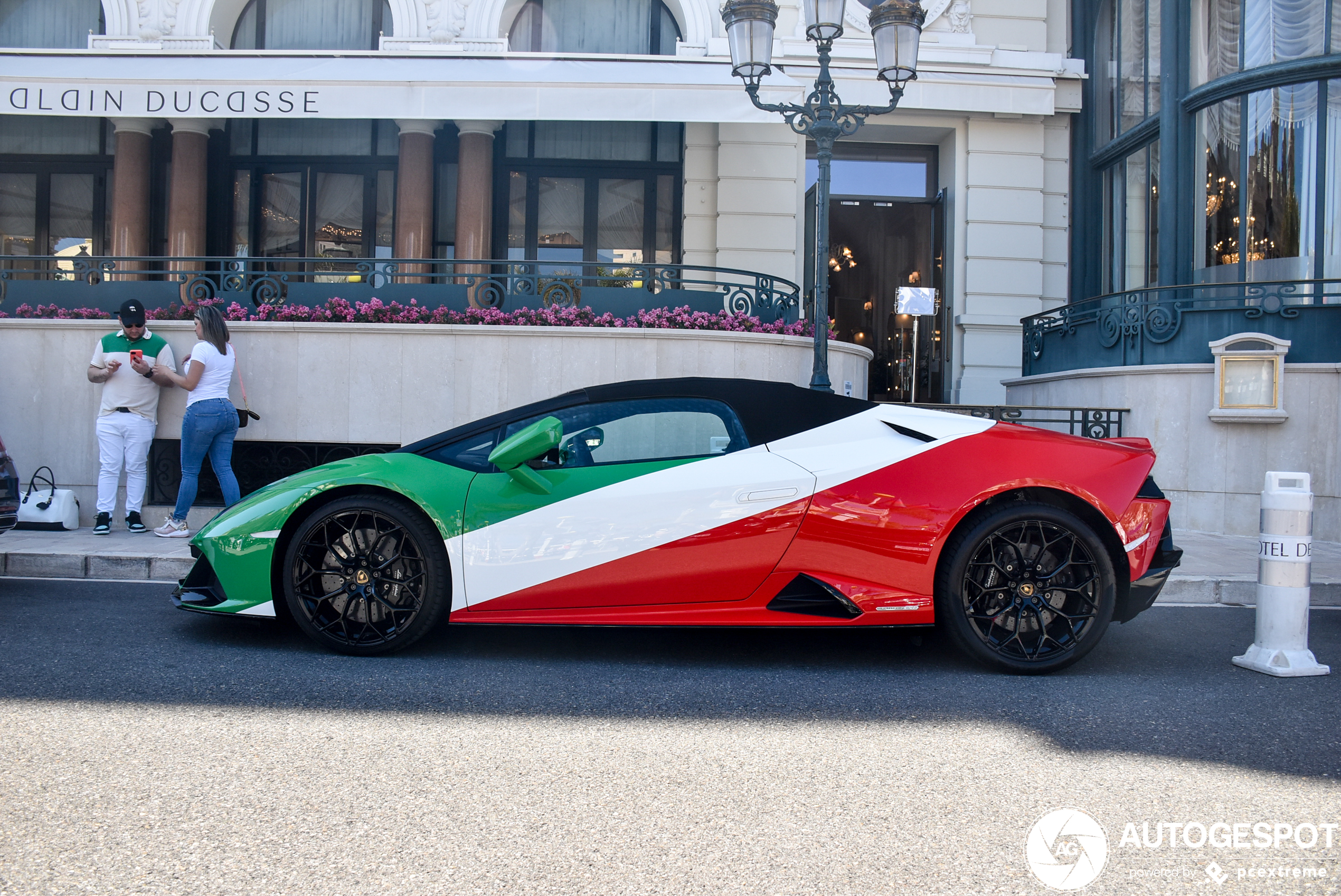 Lamborghini Huracán LP640-4 EVO Spyder