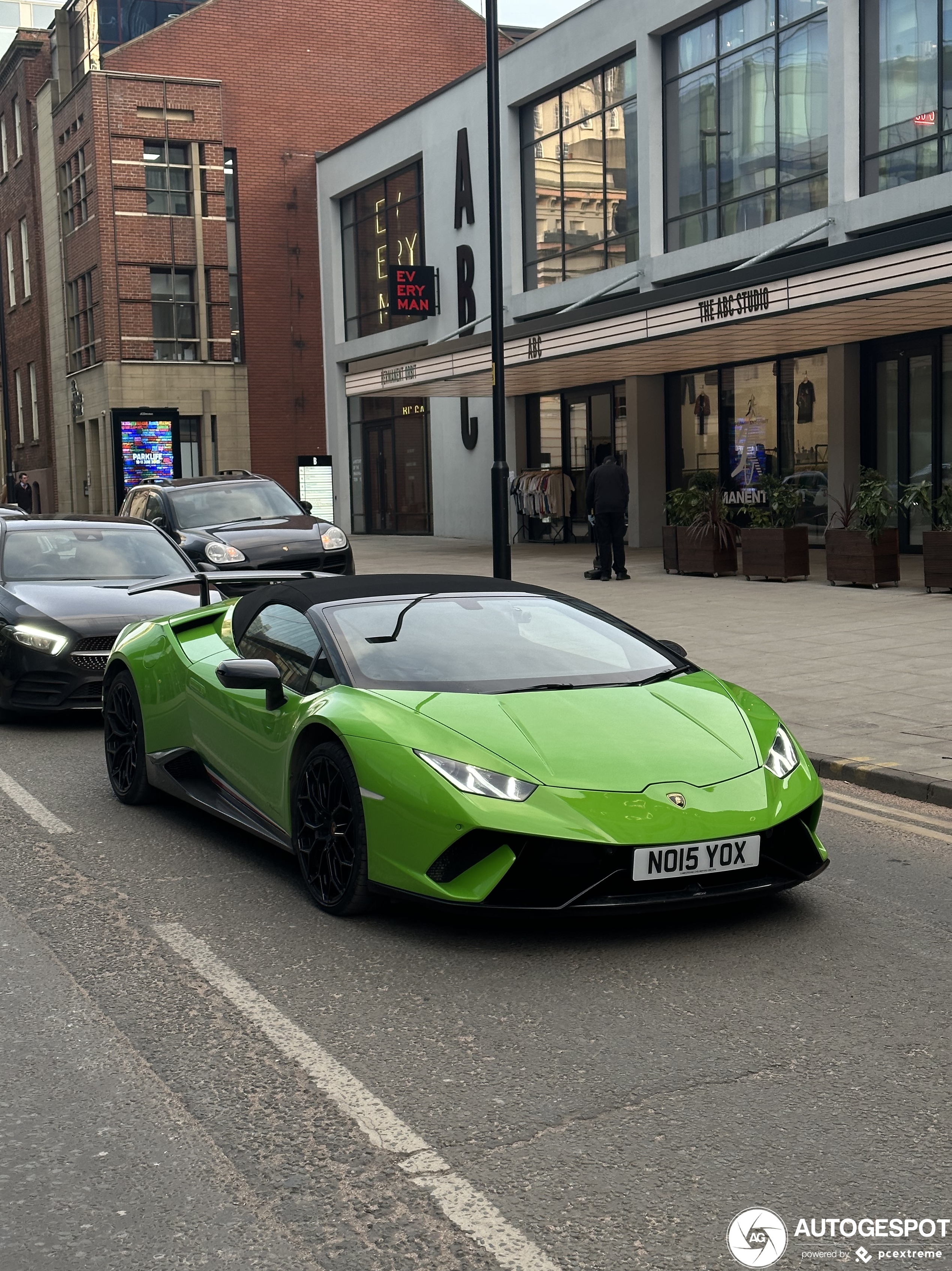 Lamborghini Huracán LP640-4 Performante Spyder