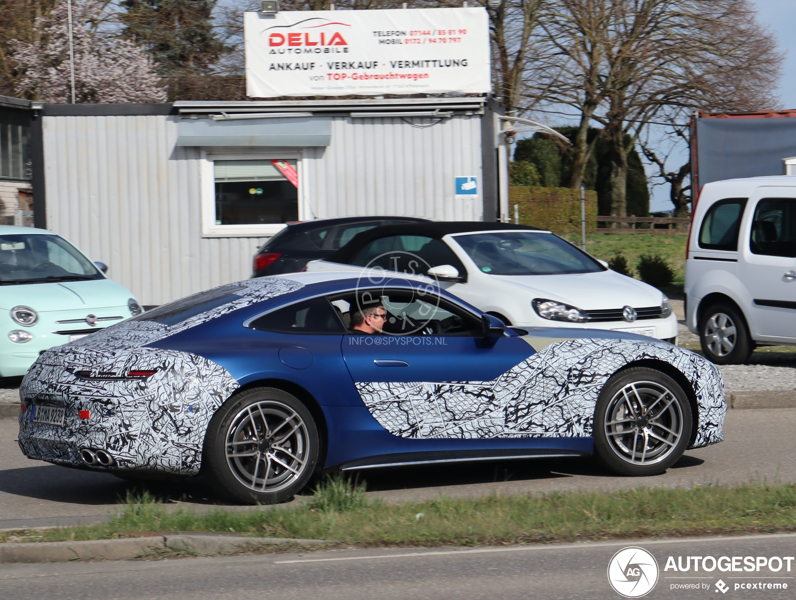 Mercedes AMG GT opvolger op de weg