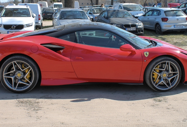 Ferrari F8 Tributo