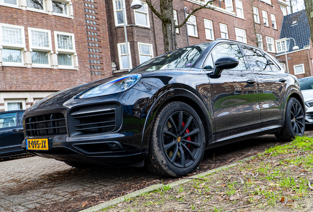 Porsche 9YA Cayenne GTS