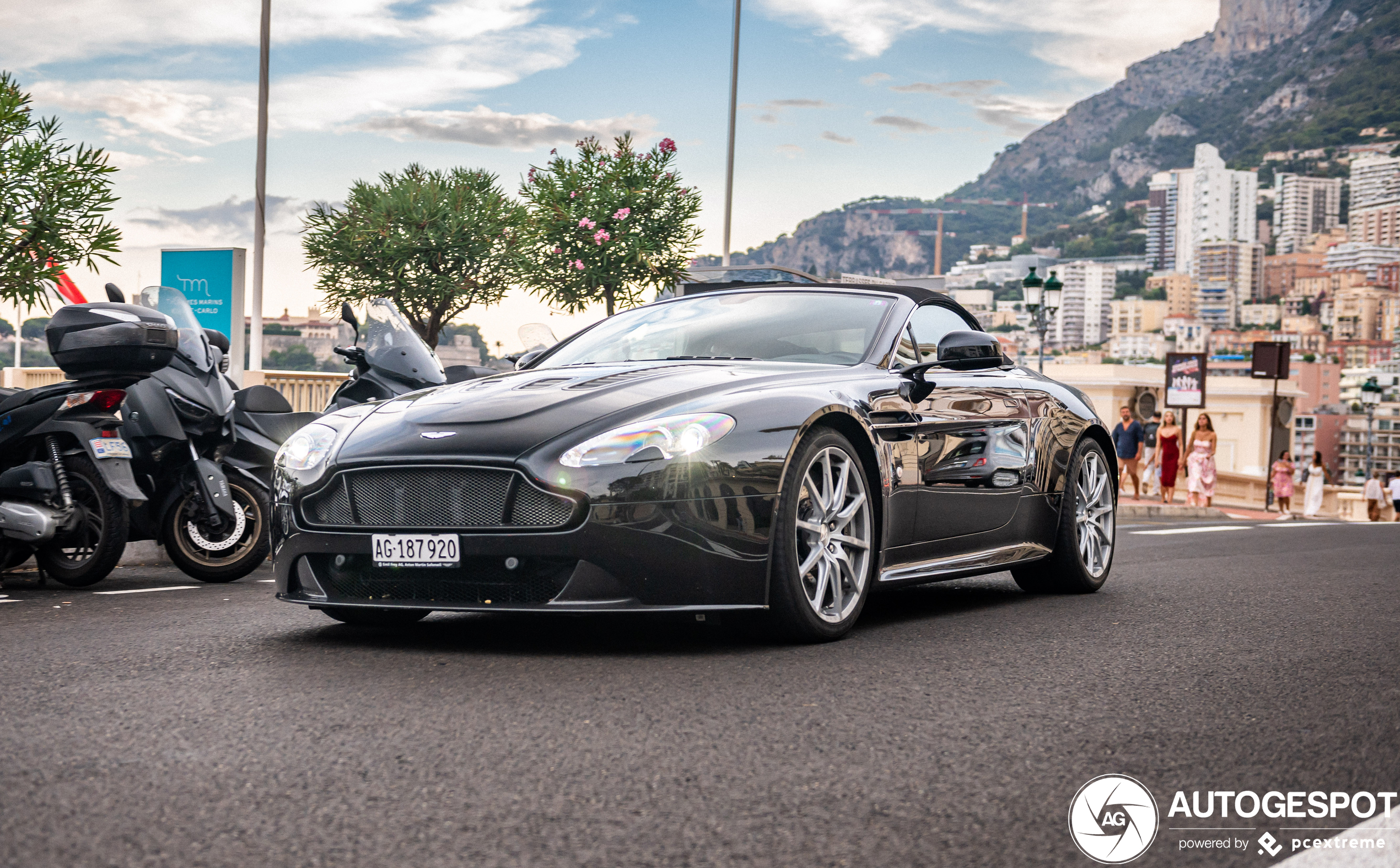 Aston Martin V12 Vantage S Roadster