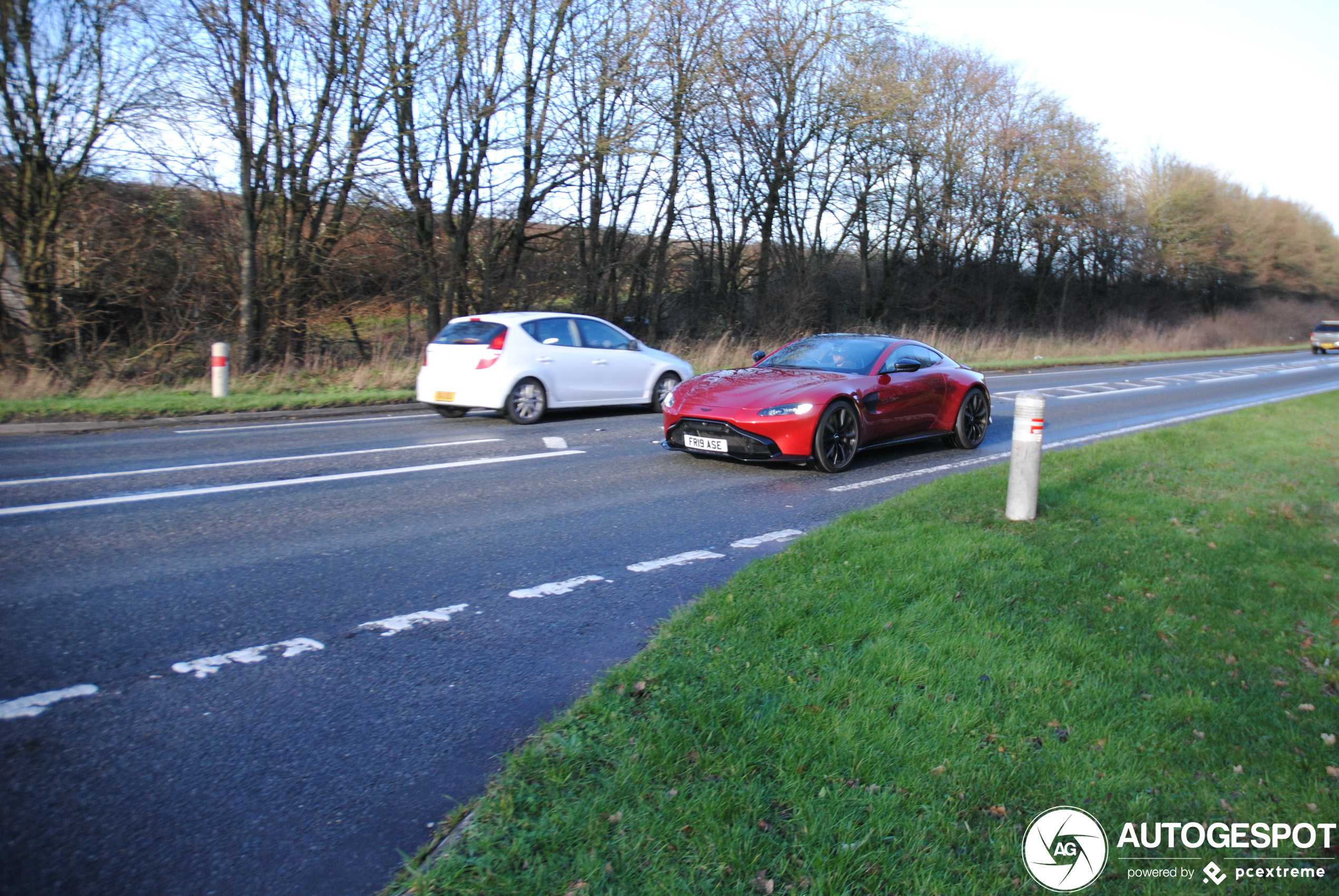 Aston Martin V8 Vantage 2018