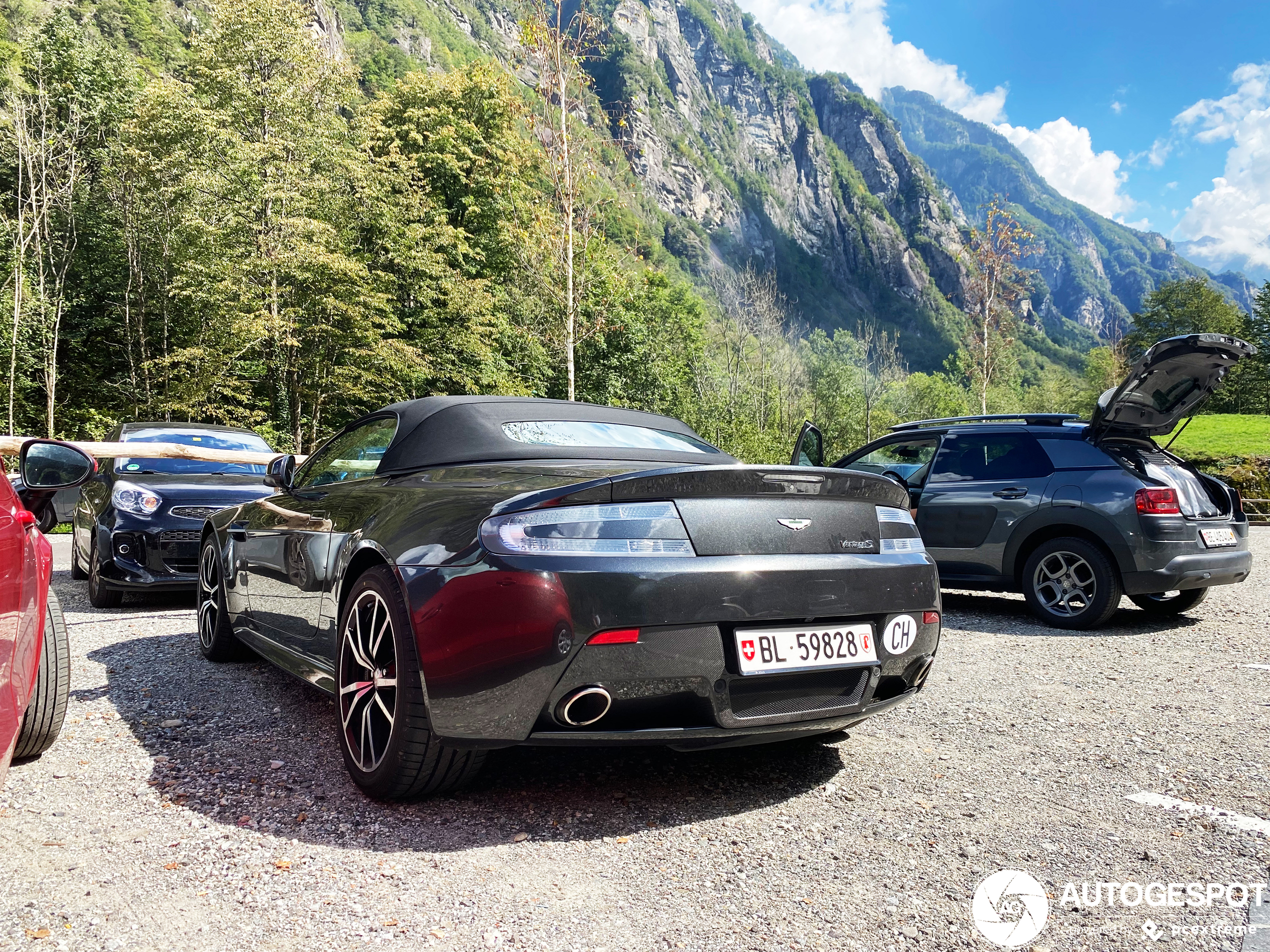 Aston Martin V8 Vantage S Roadster