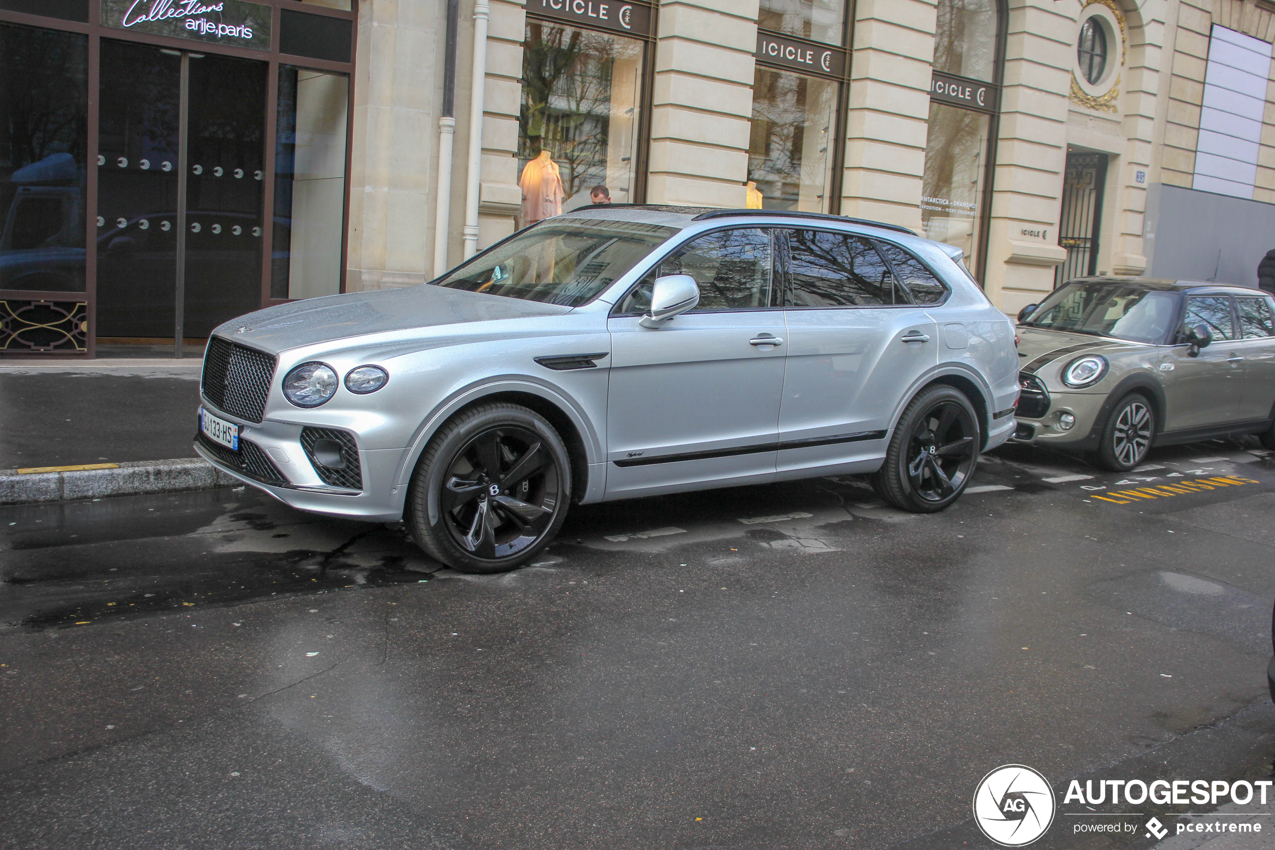 Bentley Bentayga Hybrid 2021