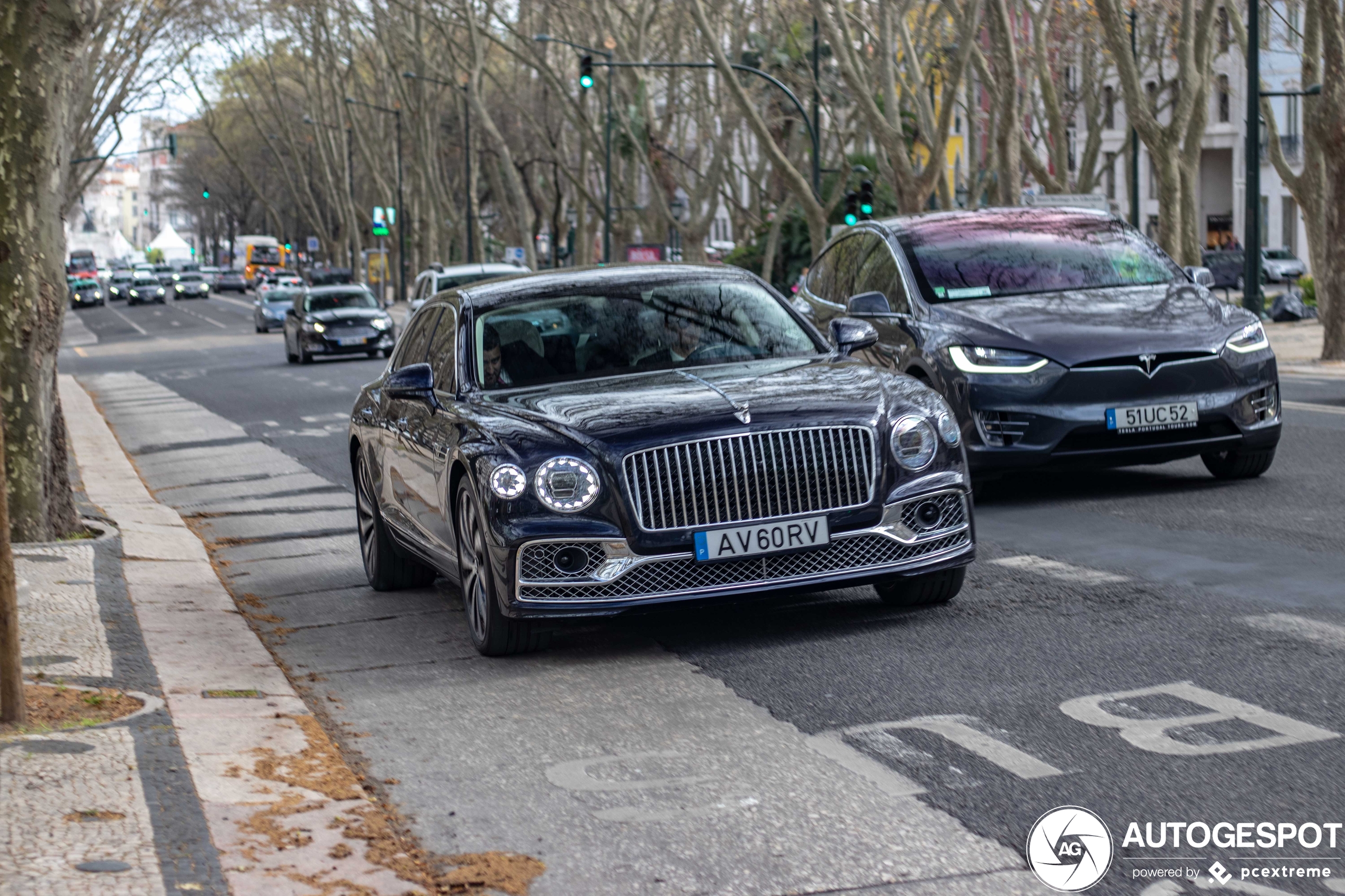 Bentley Flying Spur V8 2021