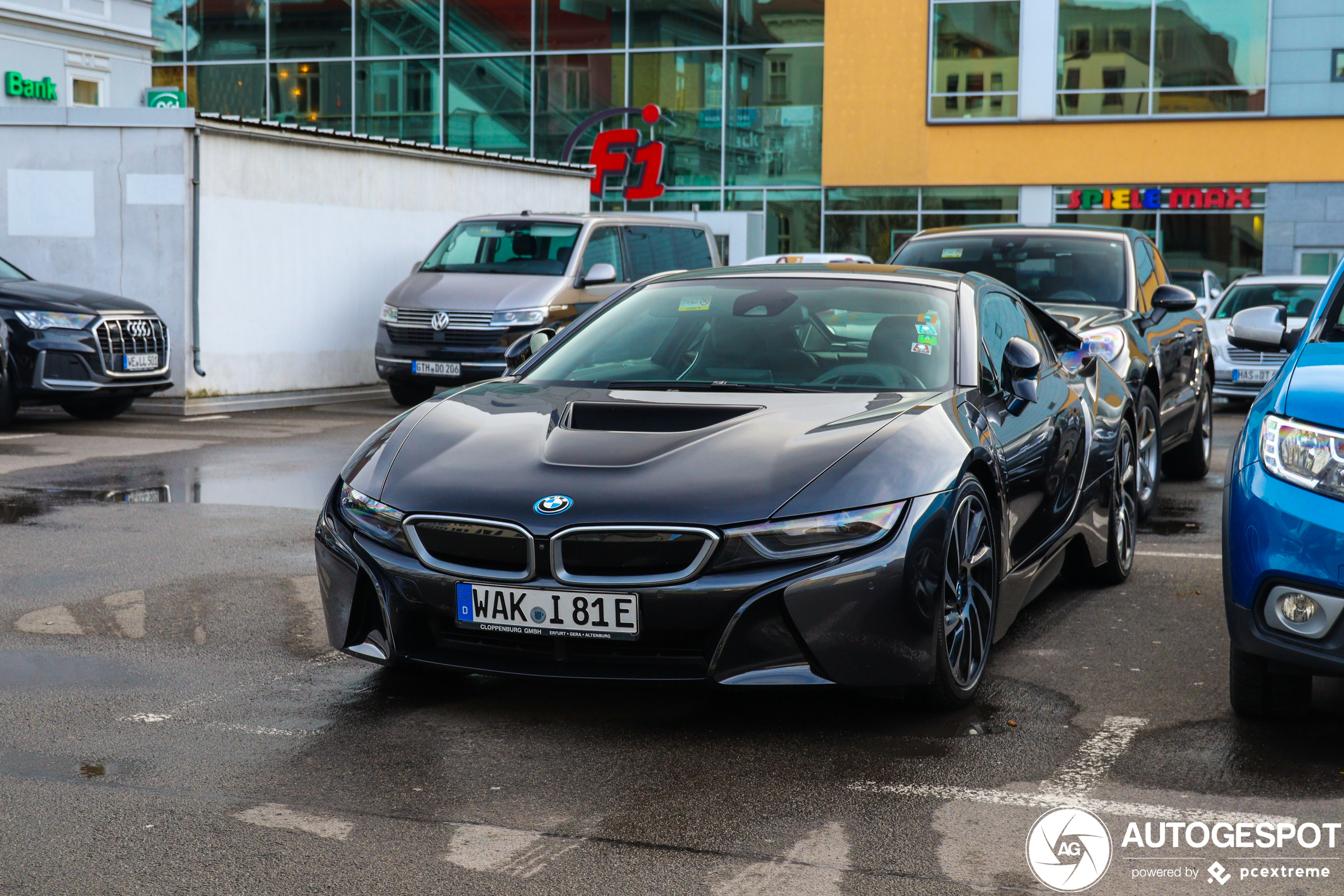 BMW i8