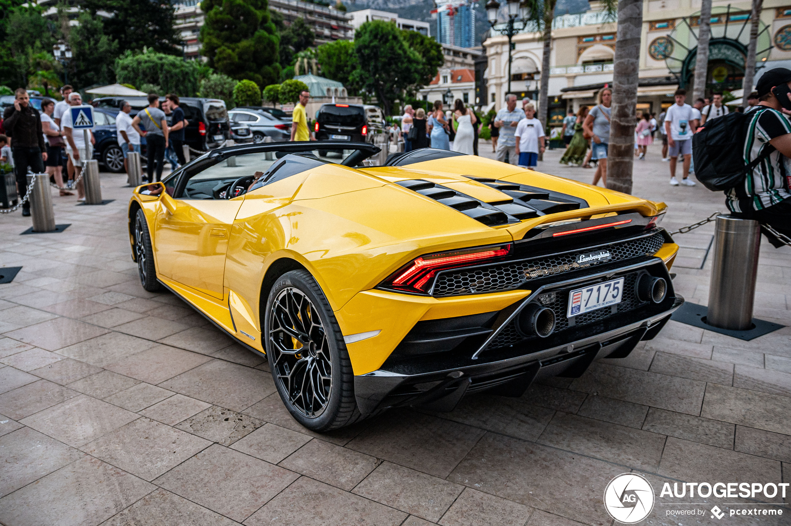 Lamborghini Huracán LP640-4 EVO Spyder