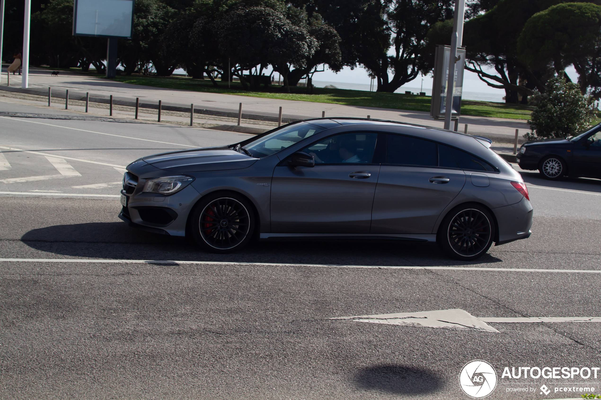 Mercedes-AMG CLA 45 Shooting Brake X117