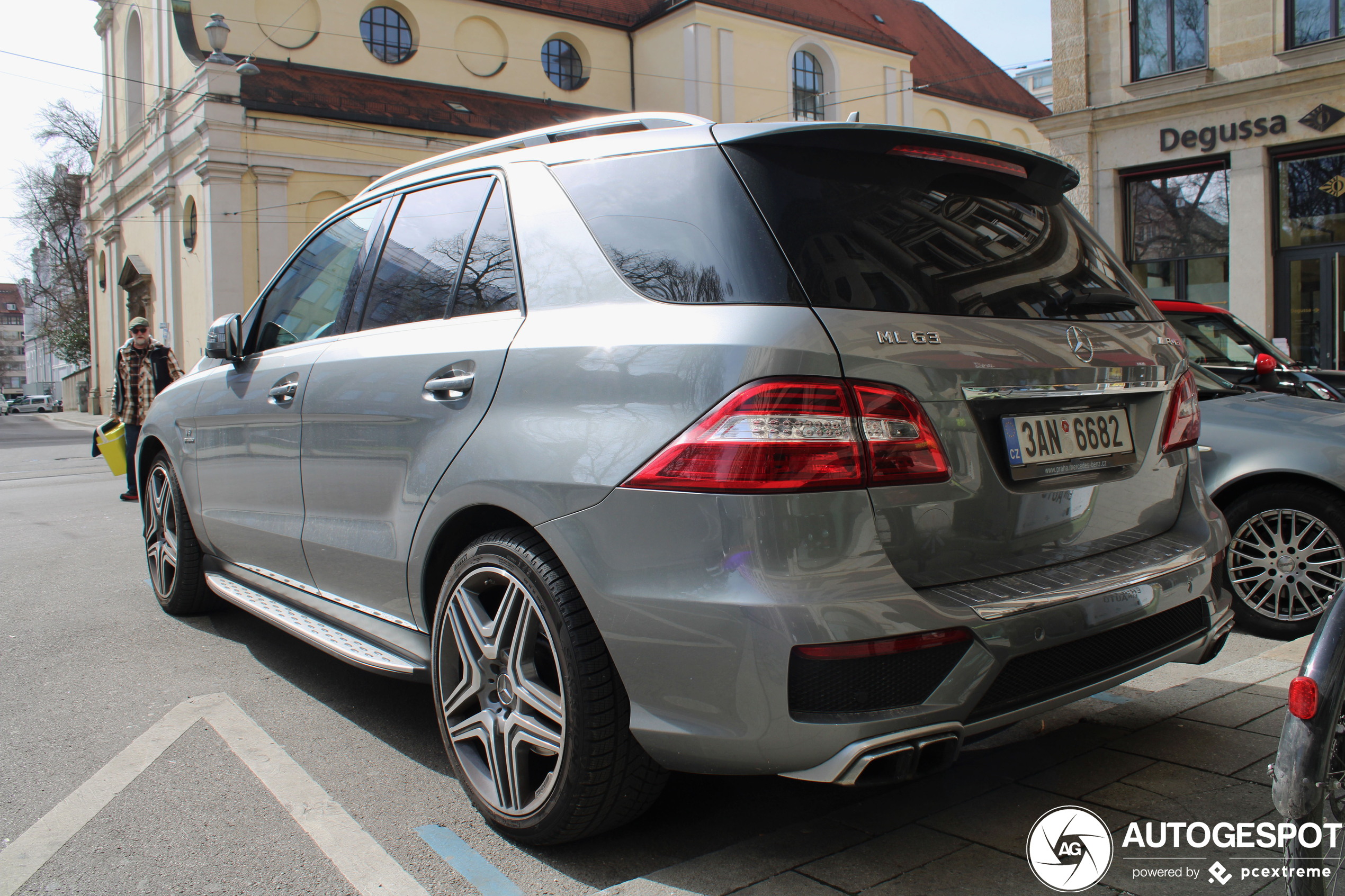 Mercedes-Benz ML 63 AMG W166