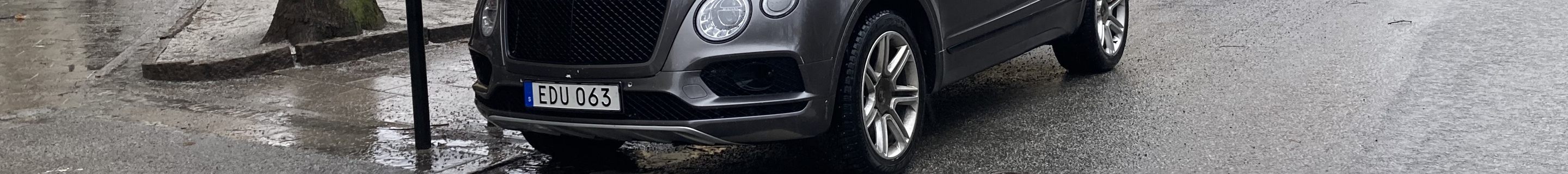 Bentley Bentayga V8