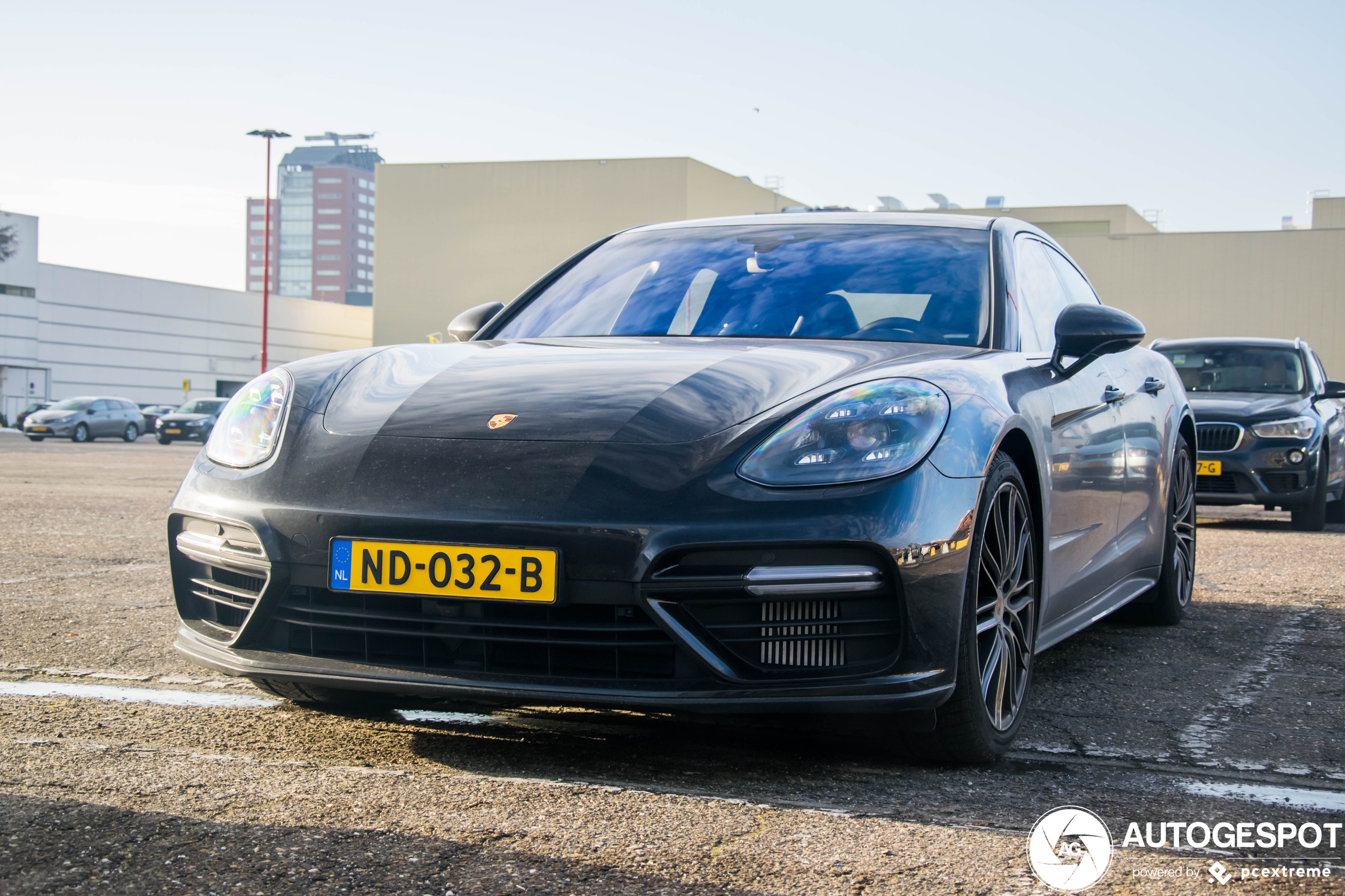 Porsche 971 Panamera Turbo