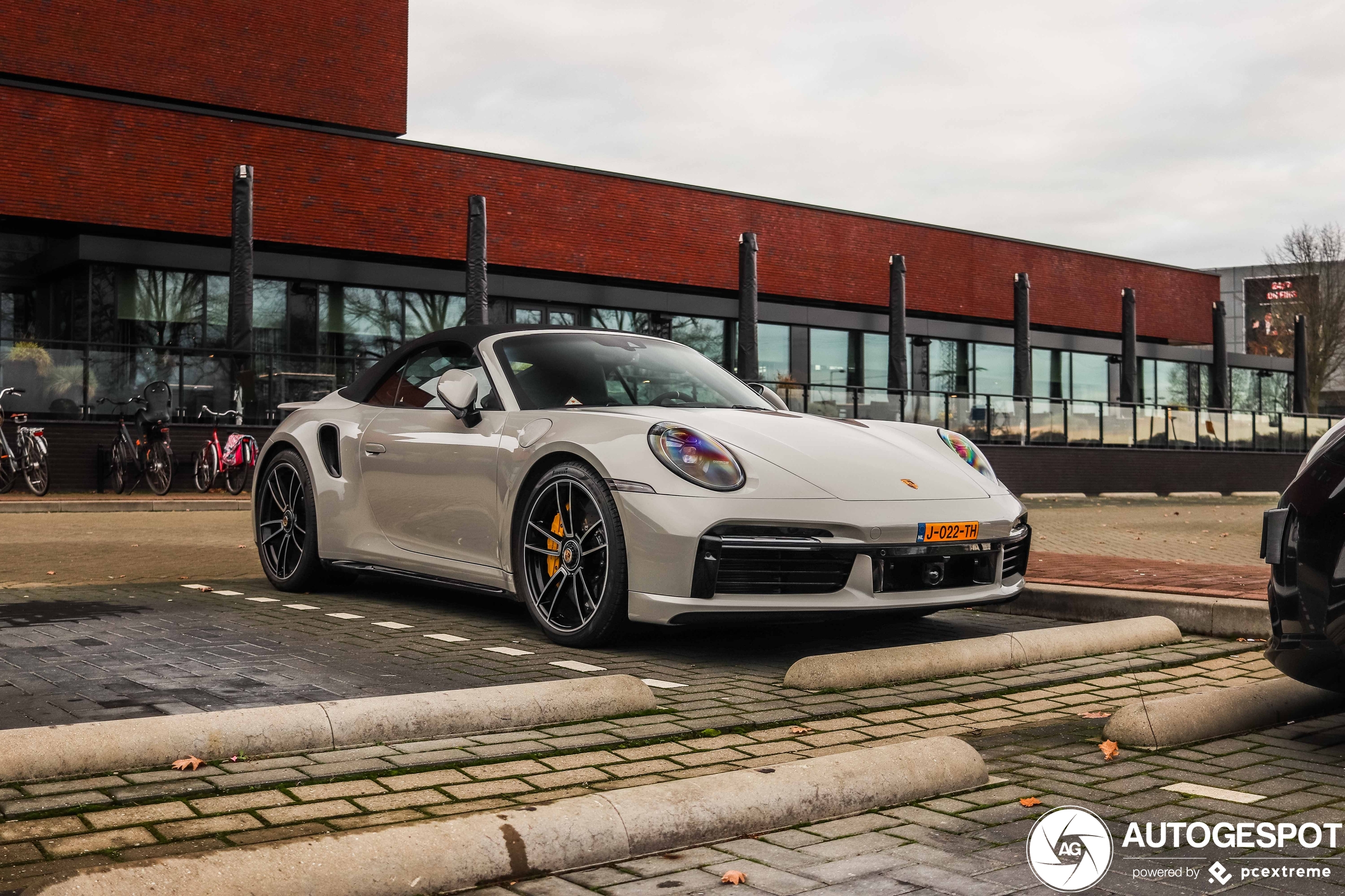 Porsche 992 Turbo S Cabriolet