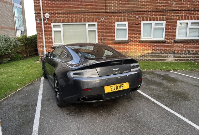 Aston Martin V8 Vantage S