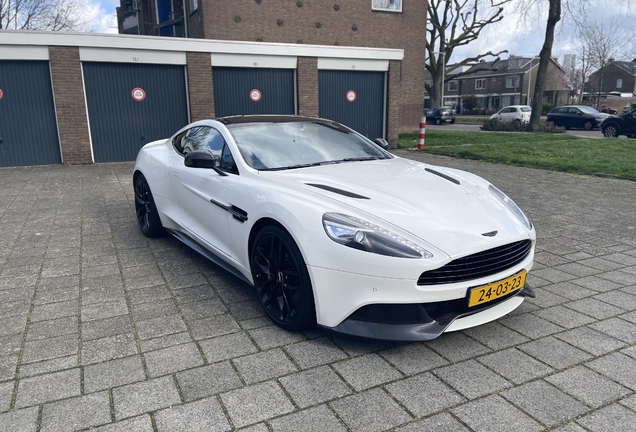 Aston Martin Vanquish 2015 Carbon White Edition