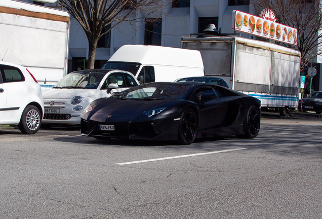 Lamborghini Aventador LP700-4