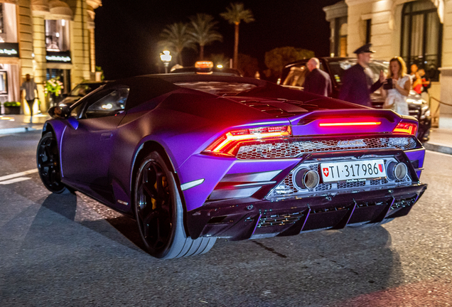 Lamborghini Huracán LP640-4 EVO Spyder