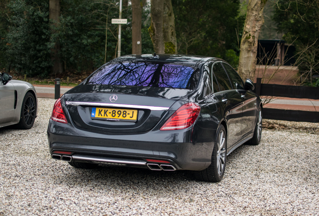 Mercedes-AMG S 63 V222