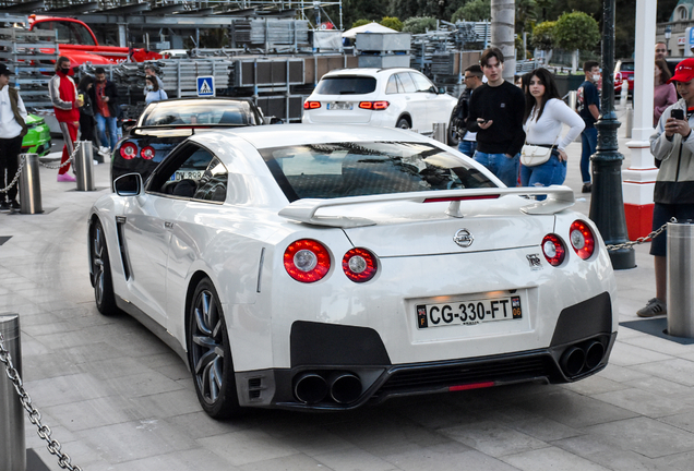 Nissan GT-R 2011