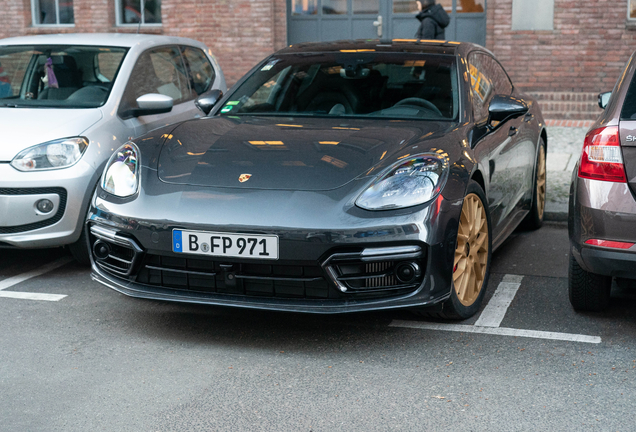 Porsche 971 Panamera GTS Sport Turismo