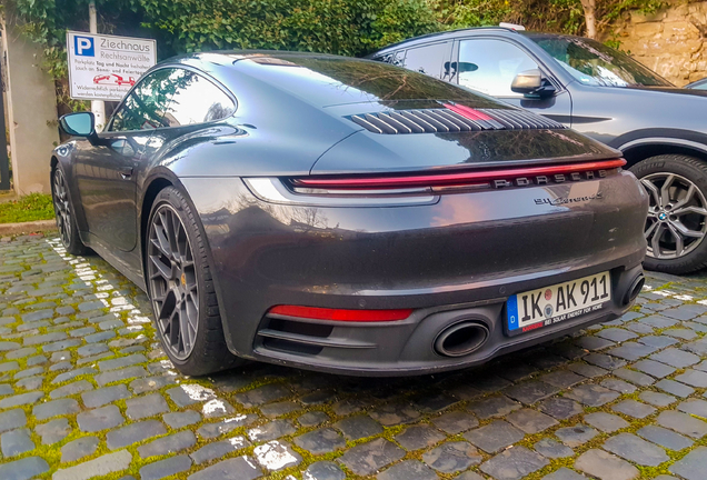 Porsche 992 Carrera 4S