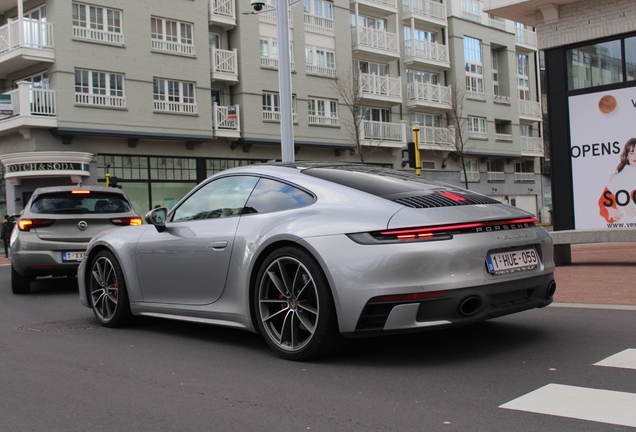 Porsche 992 Carrera 4S