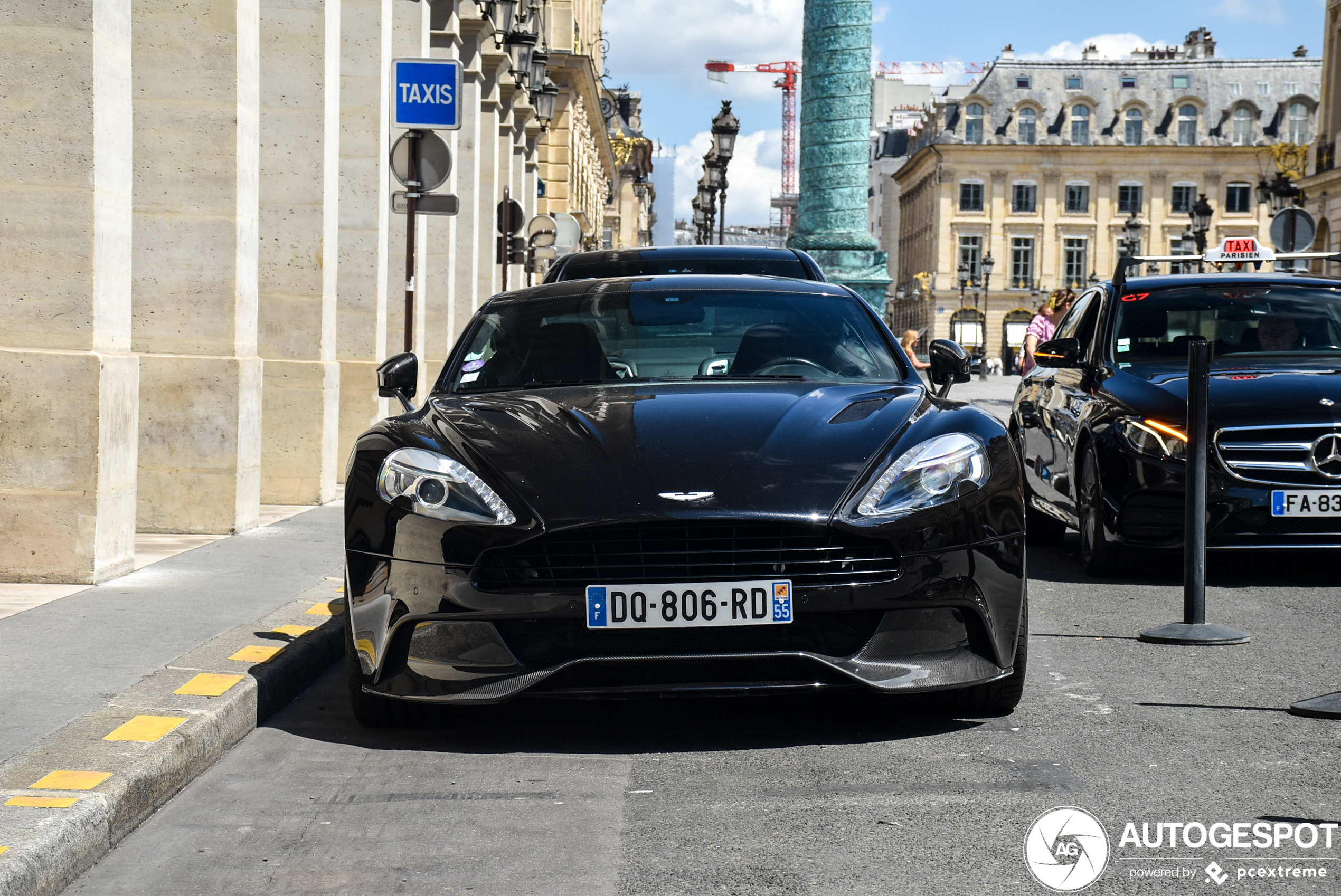 Aston Martin Vanquish 2013