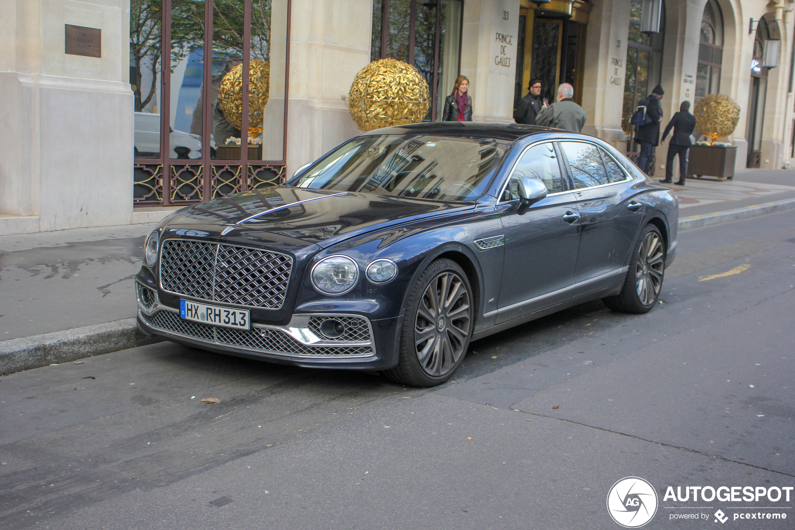 Bentley Flying Spur V8 2022 Mulliner