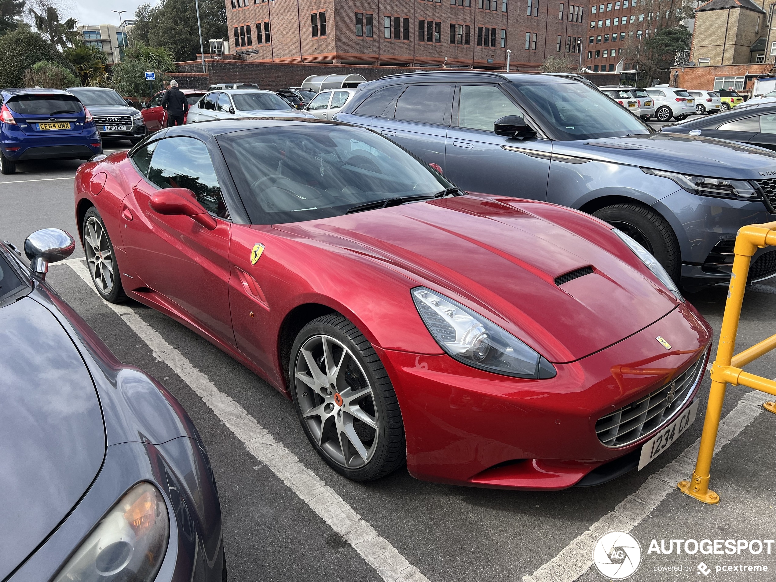 Ferrari California