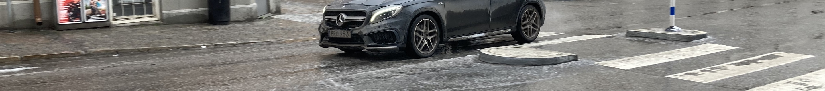 Mercedes-Benz GLA 45 AMG X156