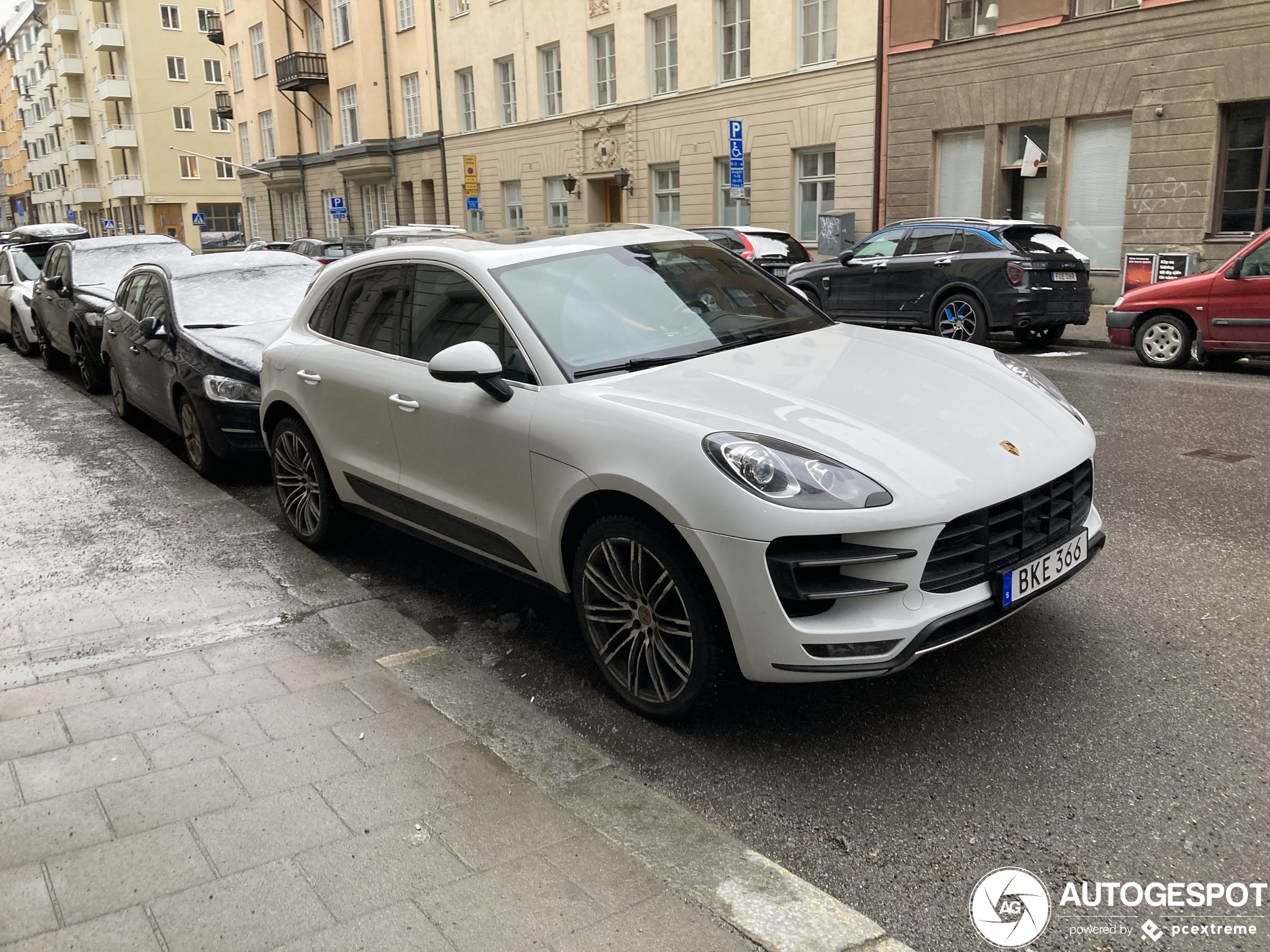 Porsche 95B Macan Turbo