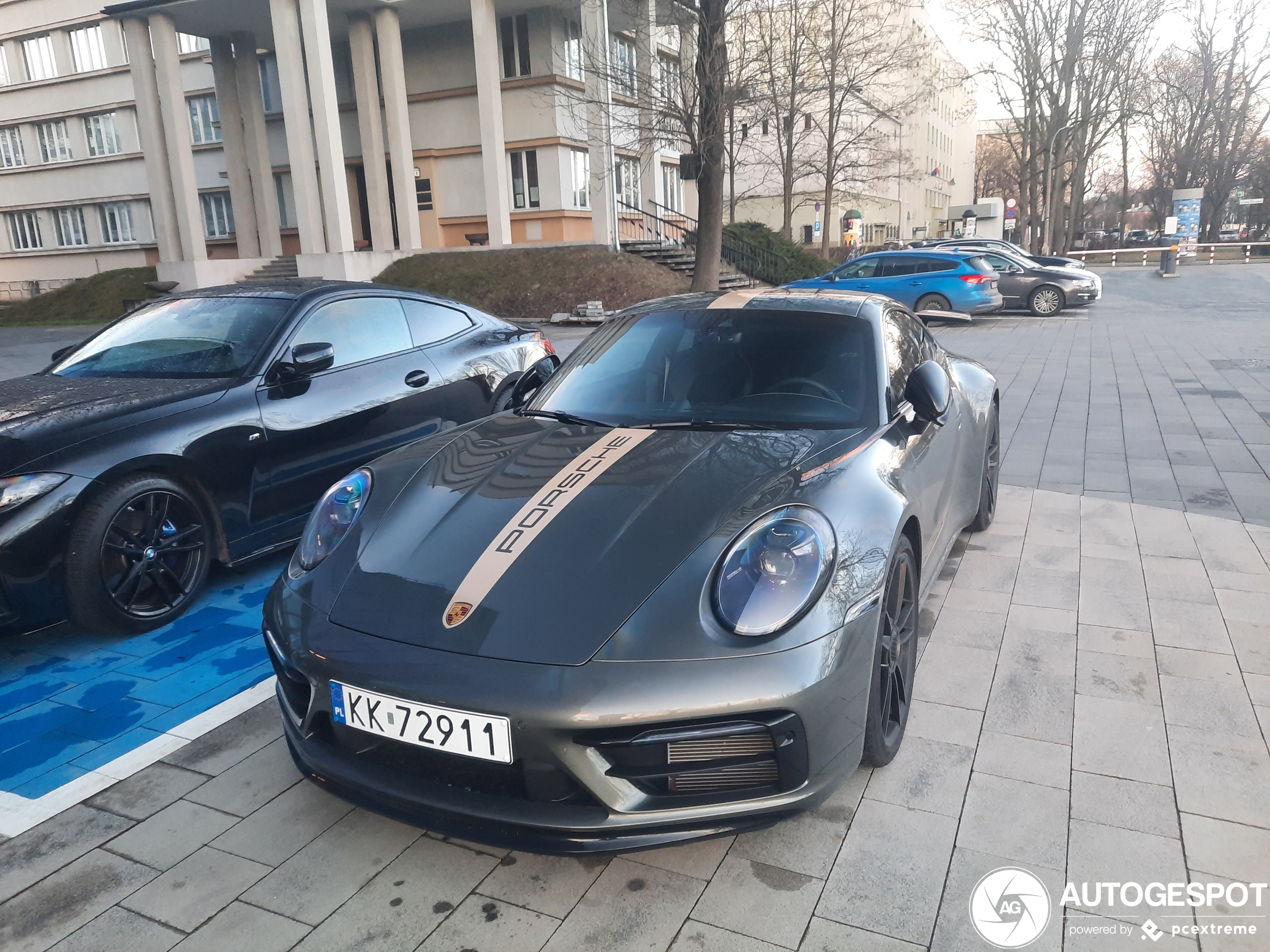 Porsche 992 Carrera GTS