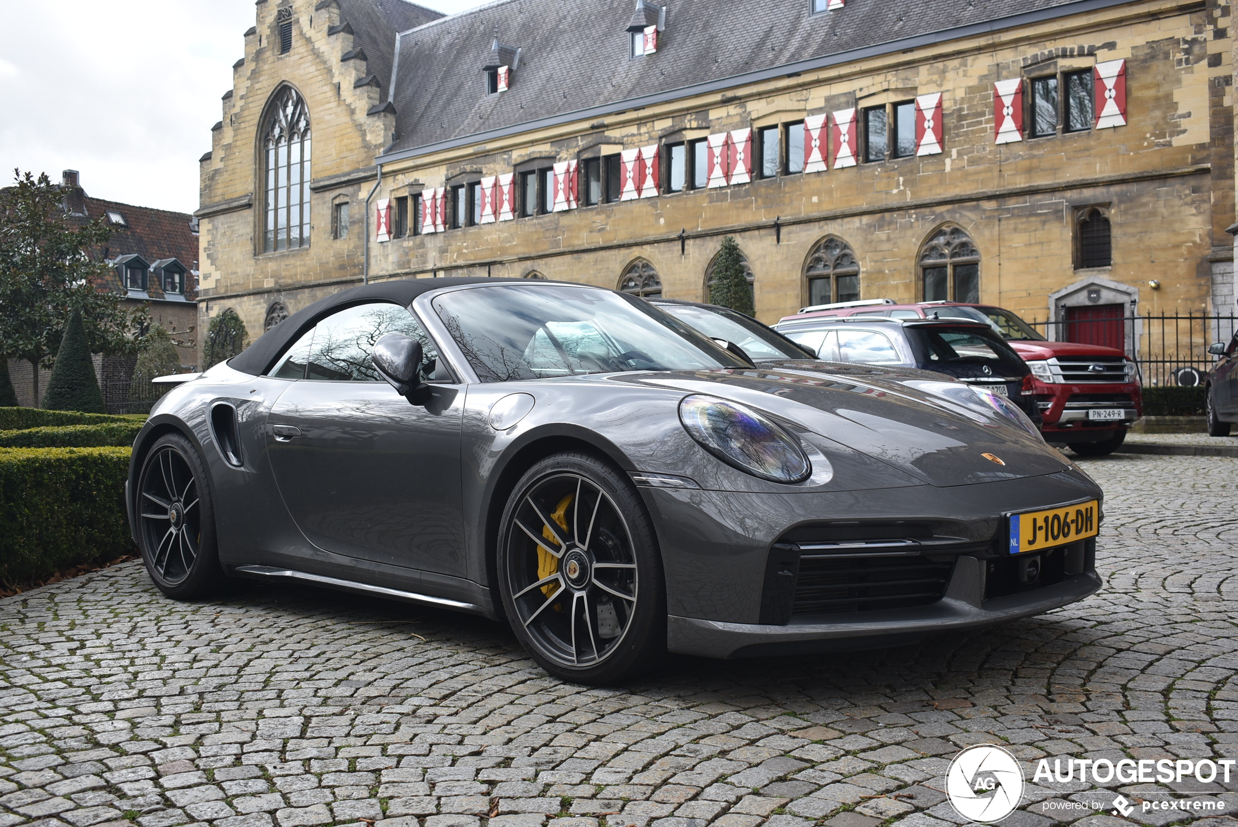 Porsche 992 Turbo S Cabriolet