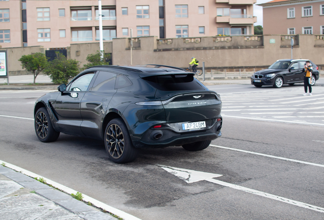 Aston Martin DBX