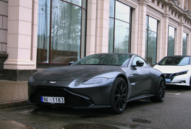 Aston Martin V8 Vantage 2018