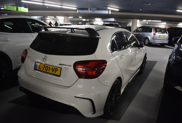 Mercedes-AMG A 45 W176 2015