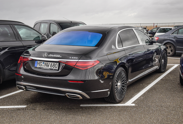 Mercedes-Maybach S 680 X223