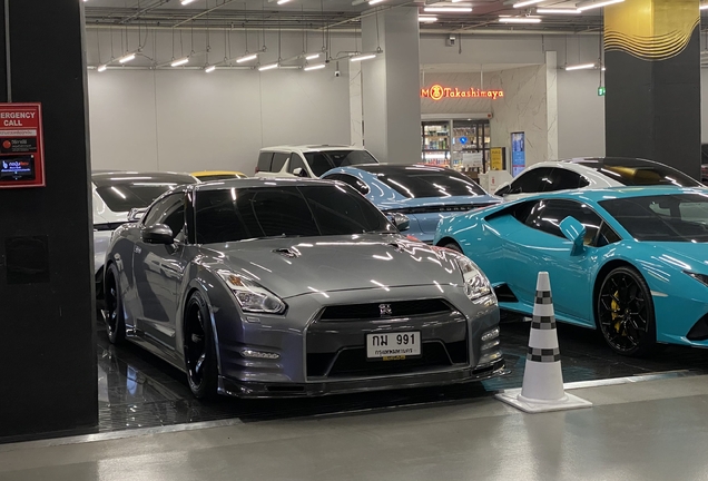 Nissan GT-R 2014