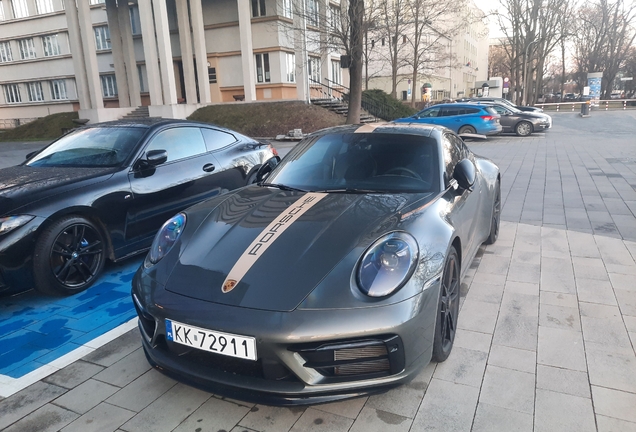 Porsche 992 Carrera GTS