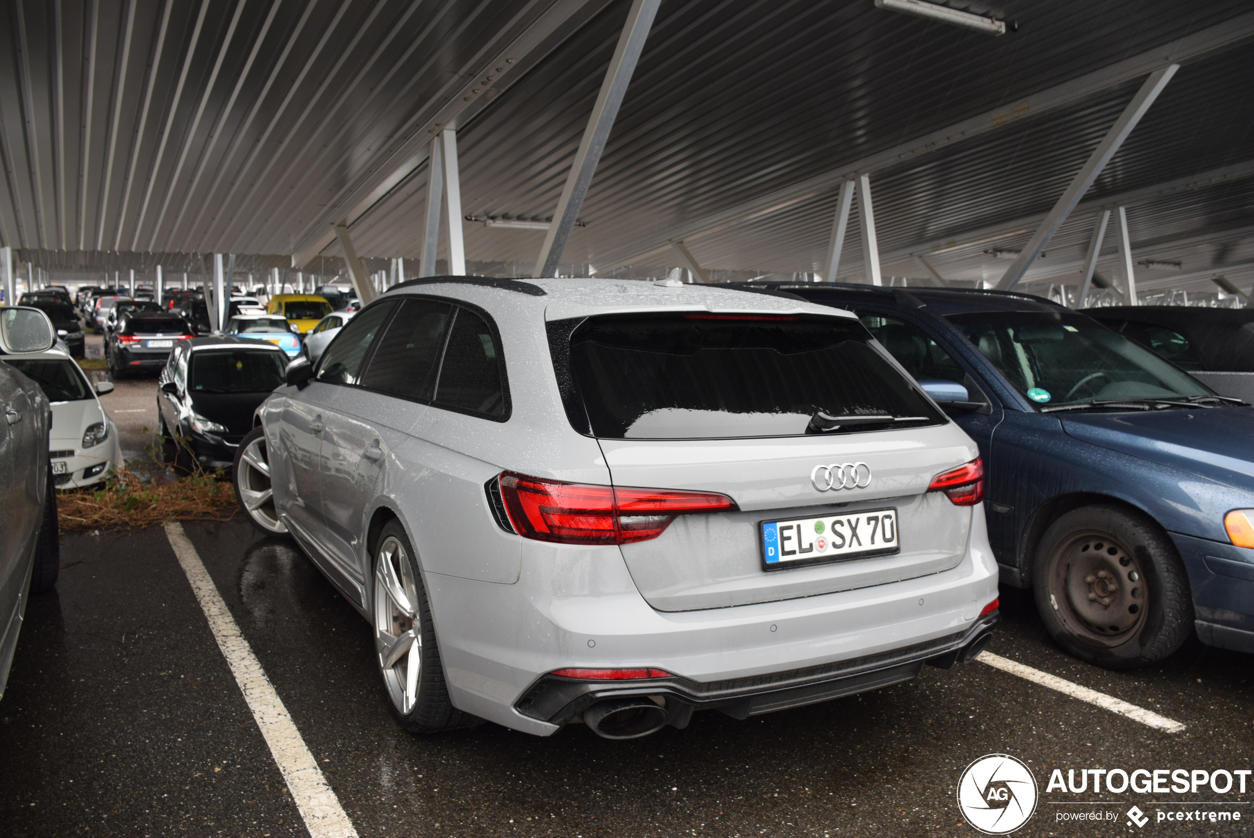 Audi RS4 Avant B9