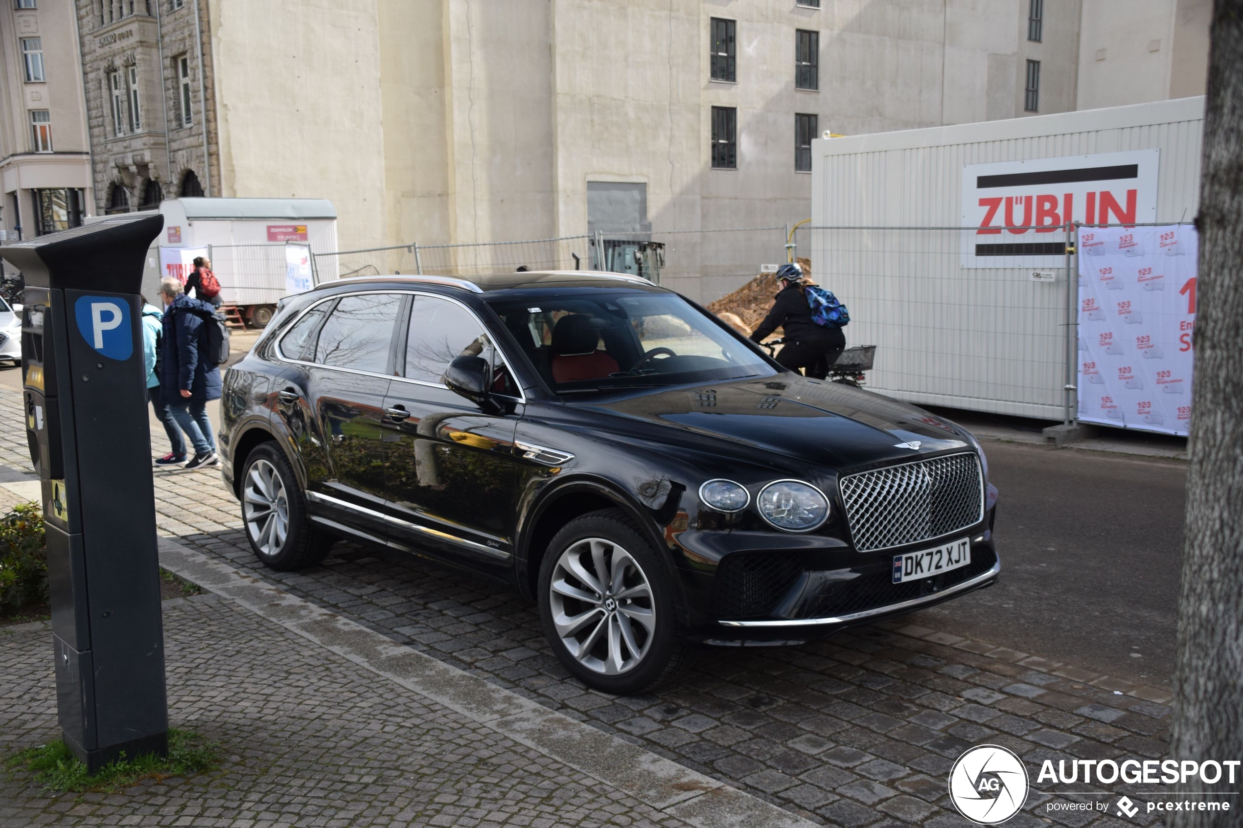 Bentley Bentayga Hybrid 2021