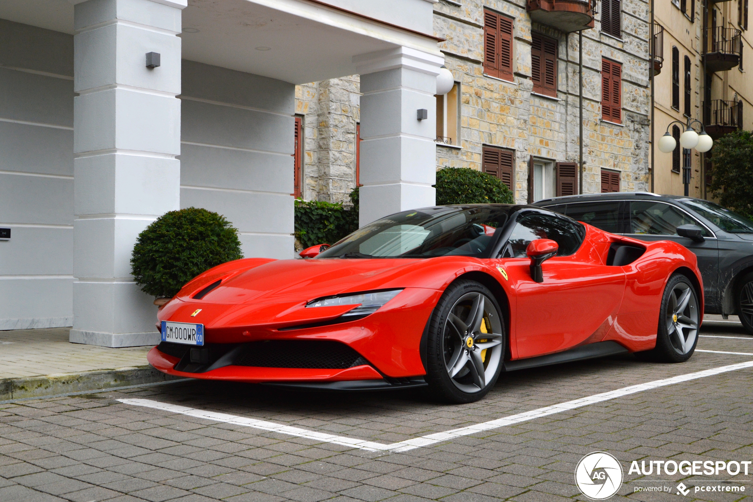 Ferrari SF90 Spider