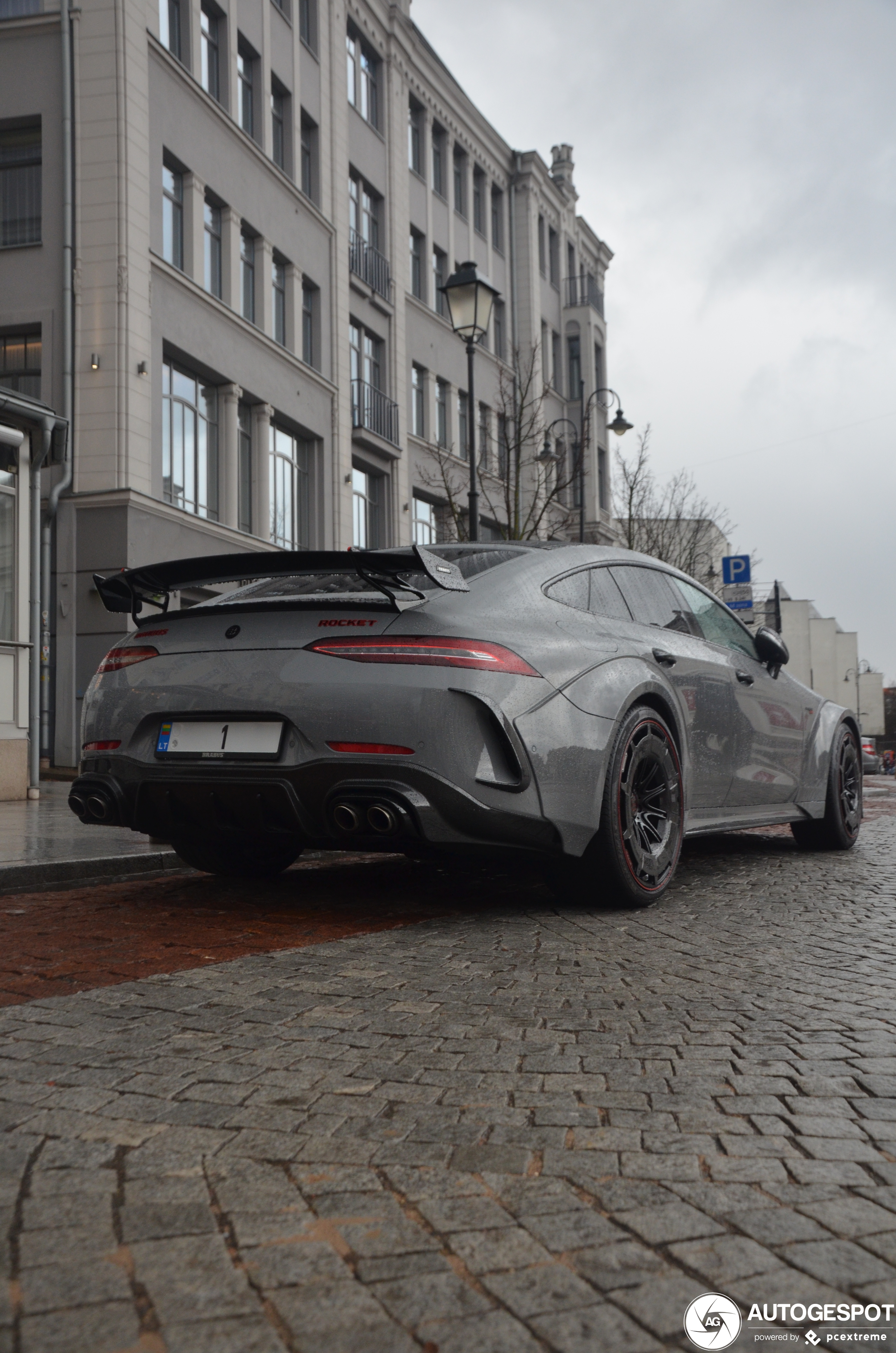 Nummer twee van tien: Mercedes-AMG Brabus GT 900 Rocket