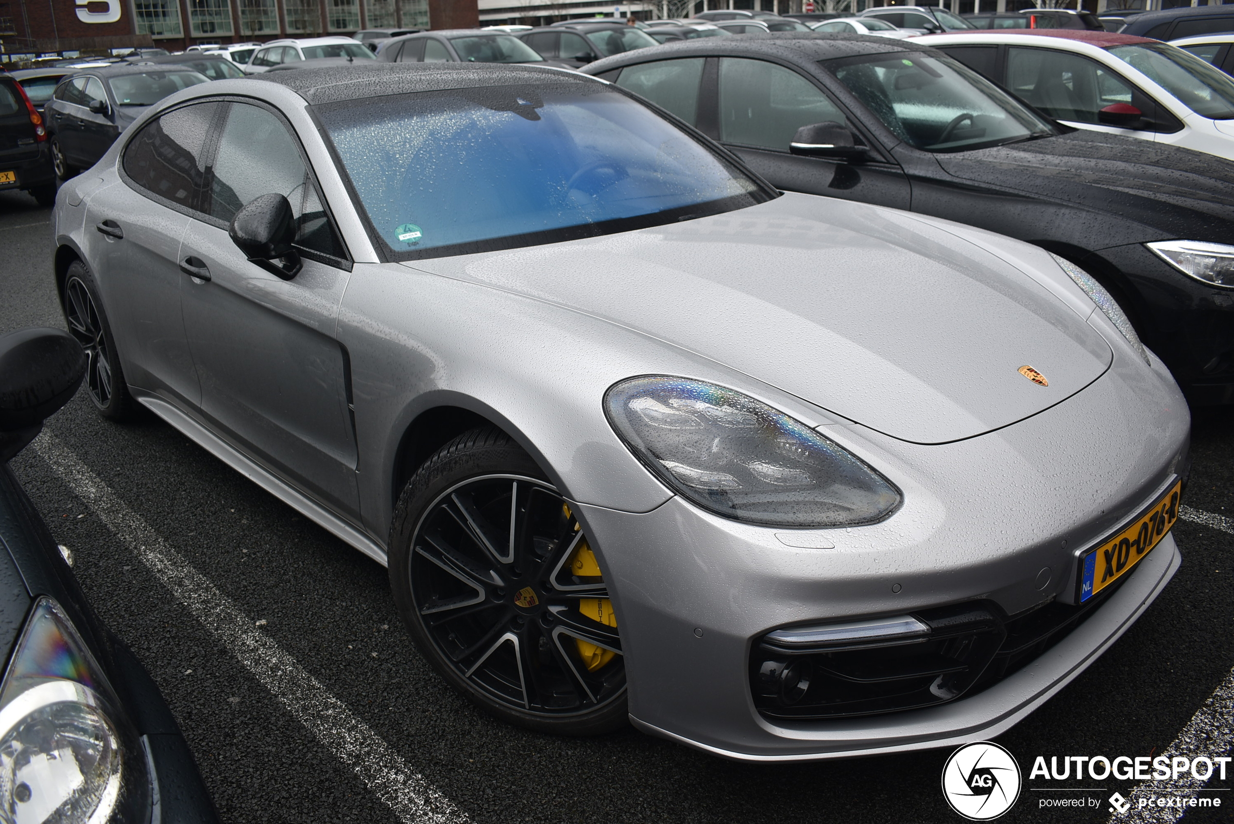 Porsche 971 Panamera Turbo