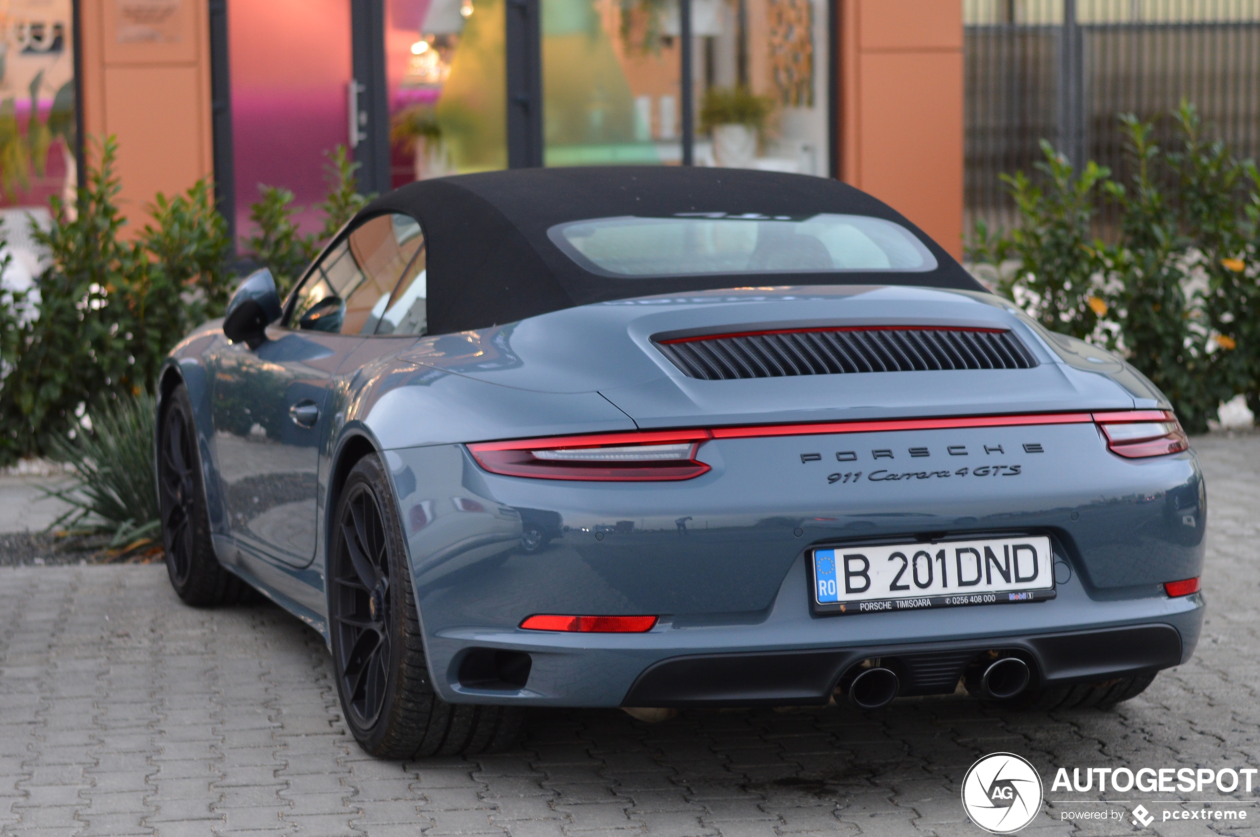 Porsche 991 Carrera 4 GTS Cabriolet MkII