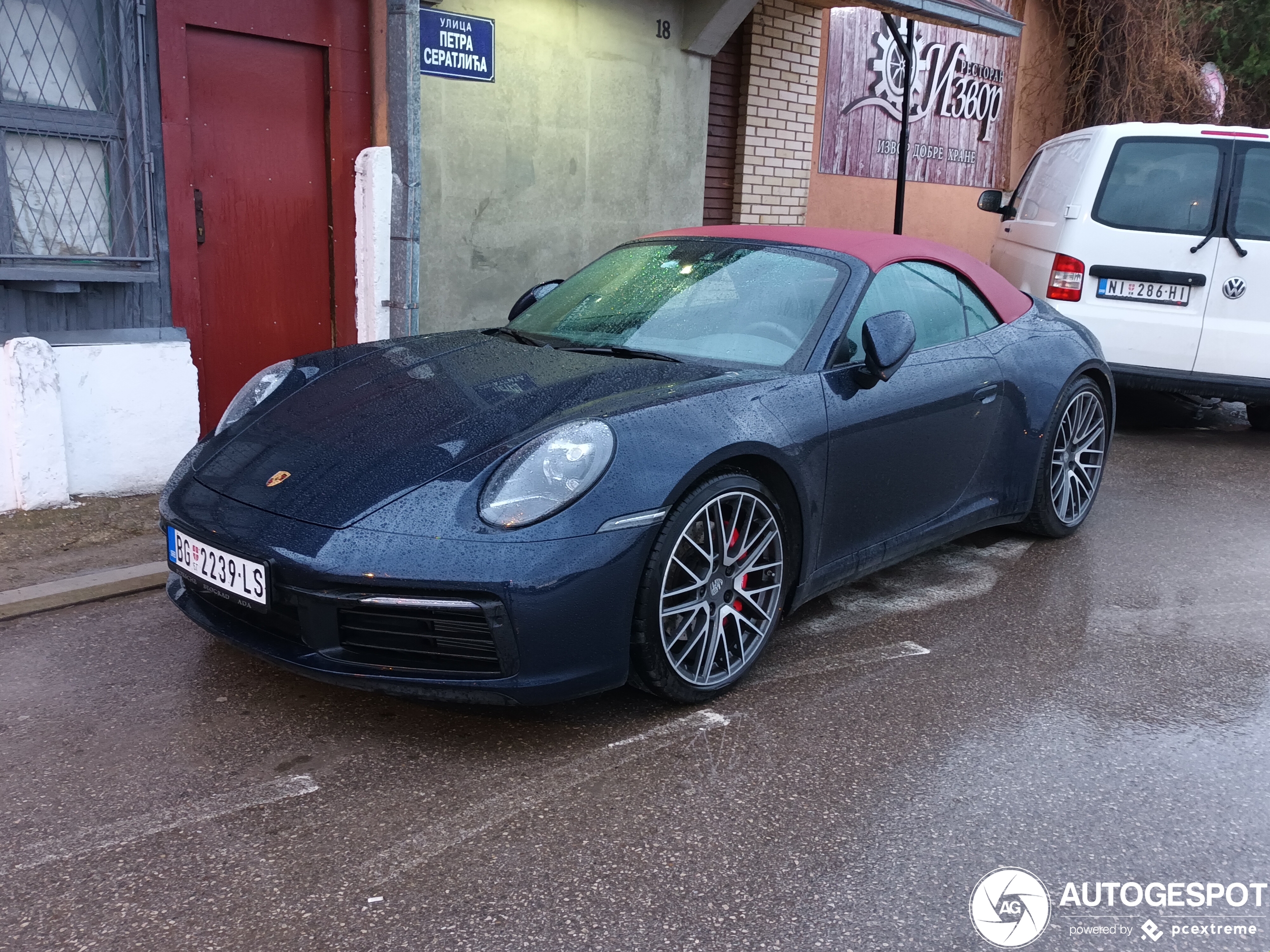 Porsche 992 Carrera 4S Cabriolet